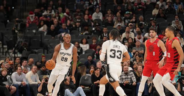 NBA总决赛悬念重重，球迷期待