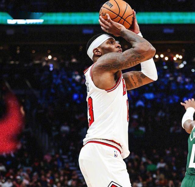 开云体育APP下载-公牛逆转爵士,拉文绝杀关键球