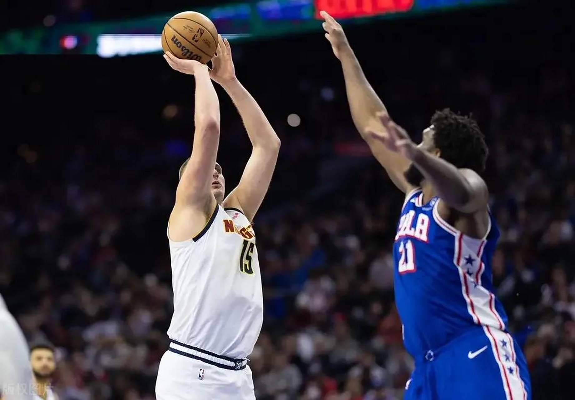 勇士翻盘掘金，恩比德高光表现