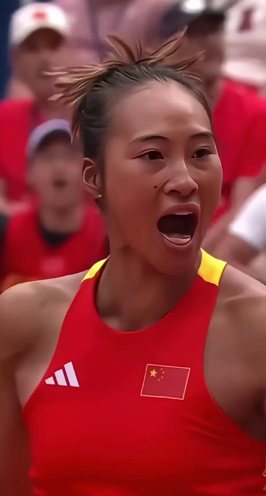 体操选手爆冷获胜，专家预测失准