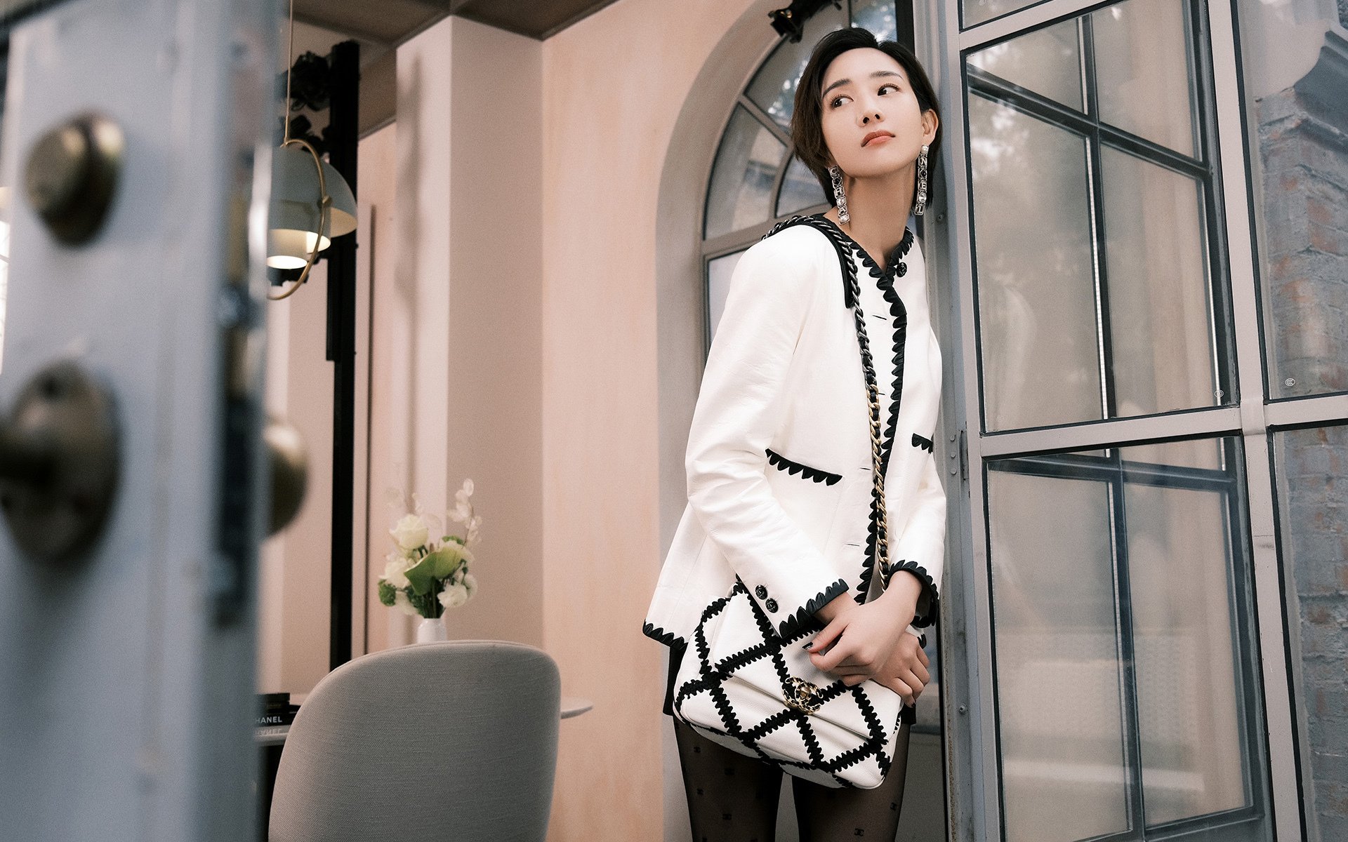 开云体育中国-东决夜武切维奇天神下凡!雷霆17分逆转尼克斯晋级总决赛