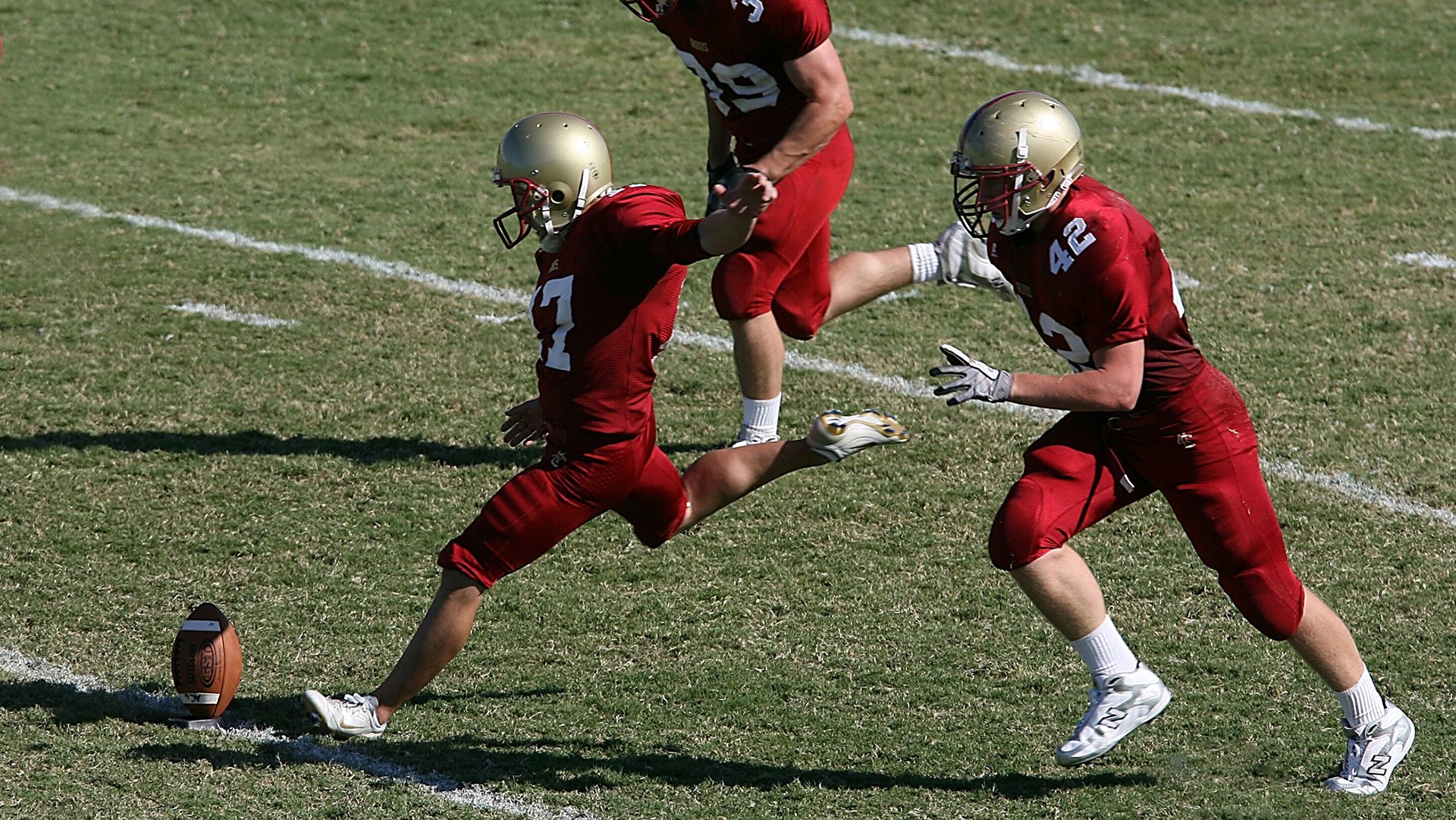 德甲争冠战成战术熔炉，阿森纳的节奏之匙与土耳其的战术烙印
