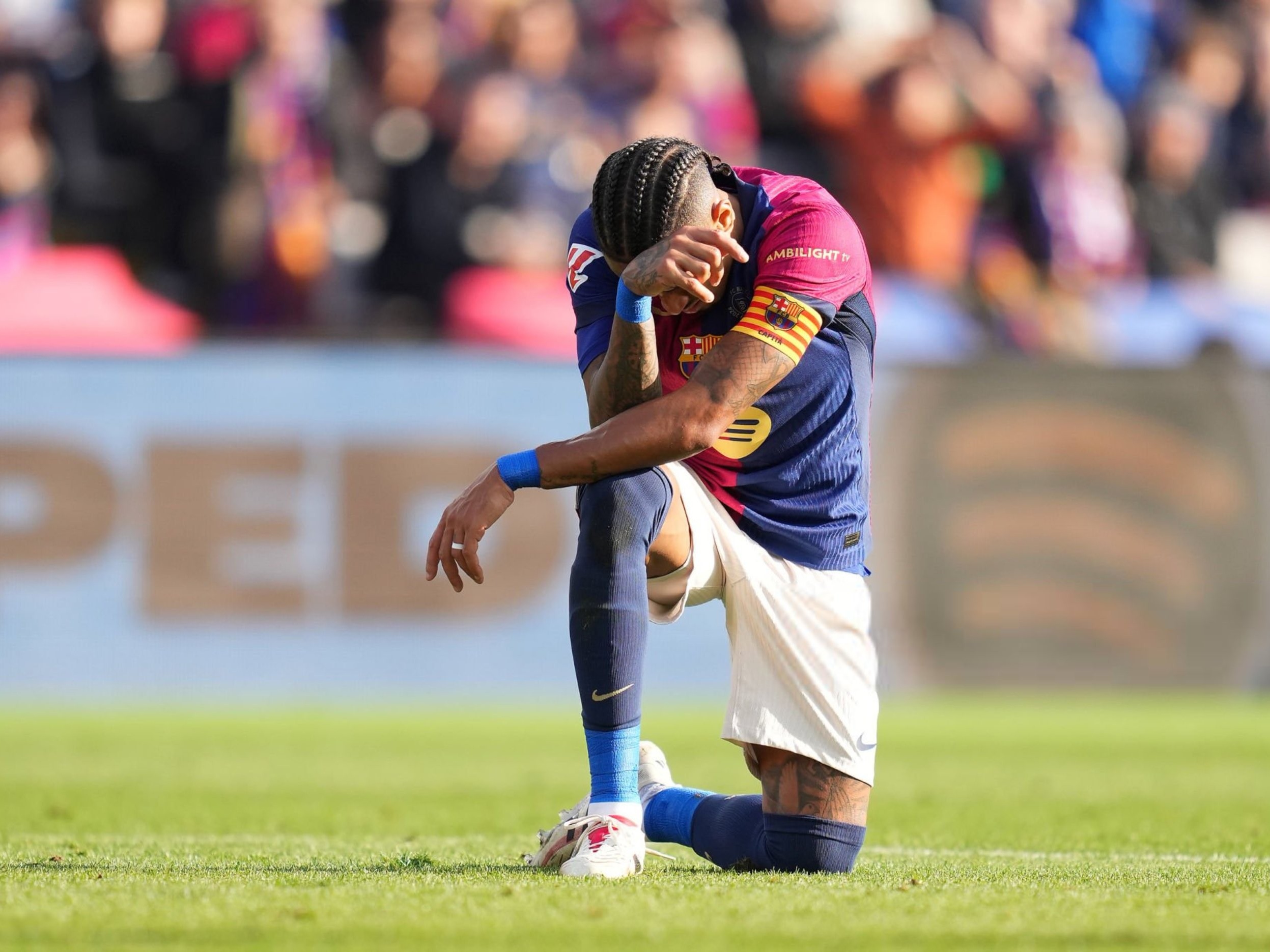 欧冠半决赛之夜,萨拉赫防守端锁死对手 欧冠半决赛之夜,萨拉赫防守端锁死对手